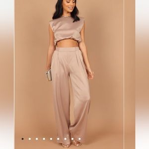 Crop top and pant set!